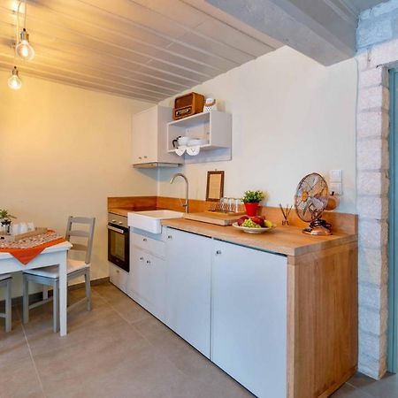 ガイオスLakka Stone House 0アパートメント エクステリア 写真