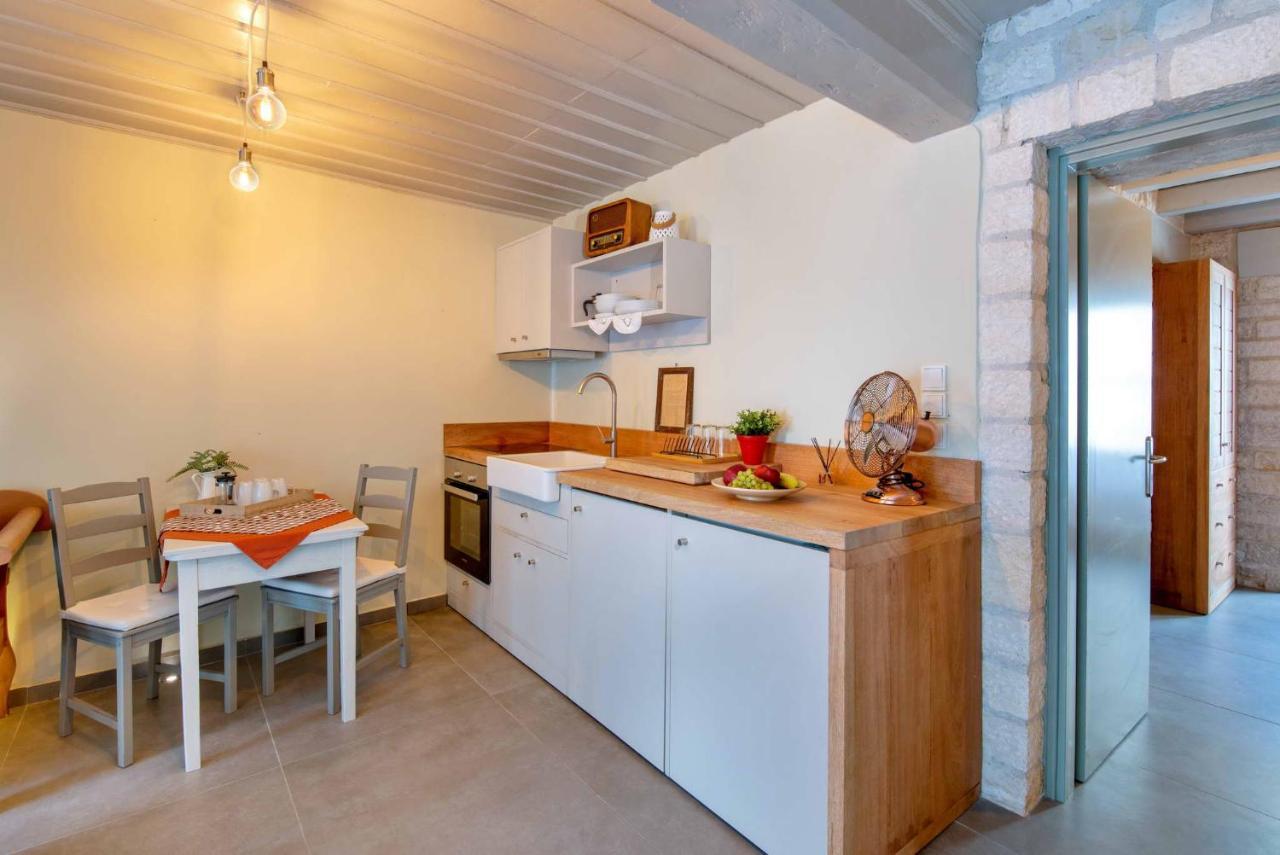 ガイオスLakka Stone House 0アパートメント エクステリア 写真